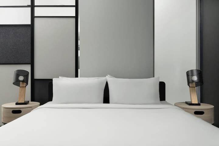 Room 8 of 37