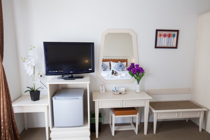 Room 48 of 73