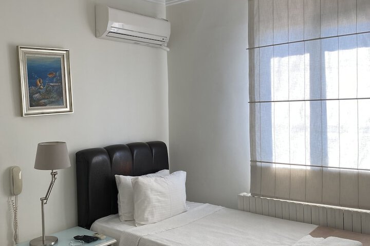 Room 15 of 85