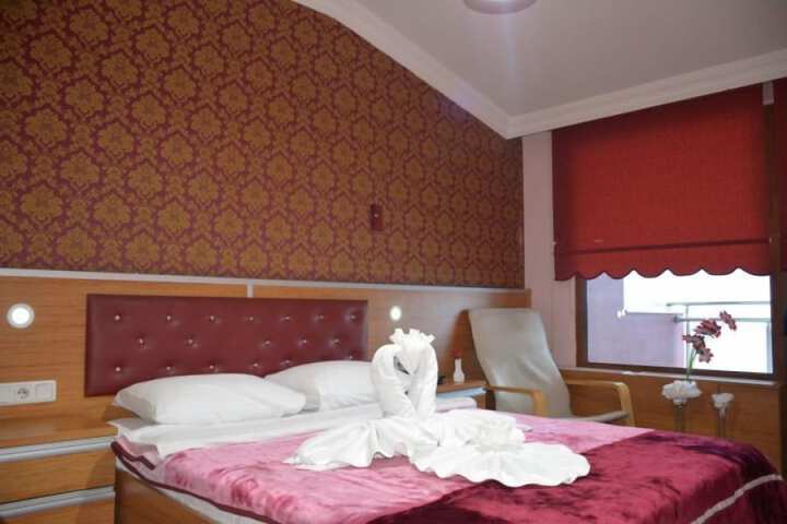 Room 22 of 48