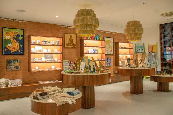 Gift Shop 68 of 113