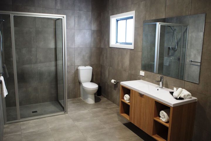 Room 15 of 16