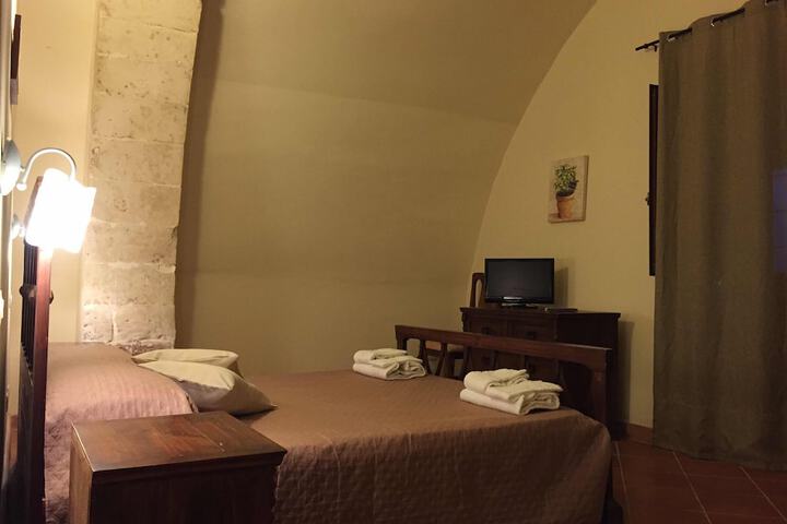 Room 18 of 27