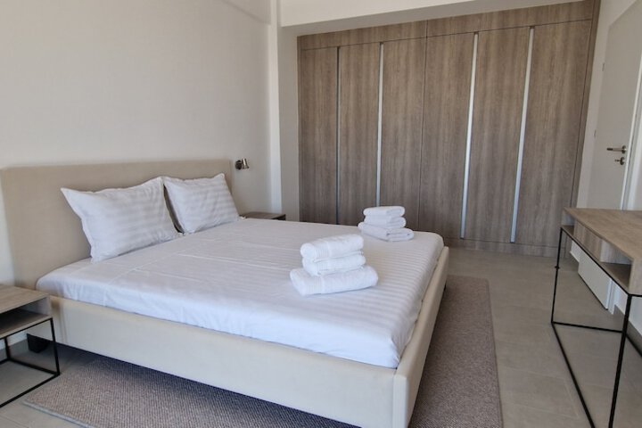 Room 3 of 26