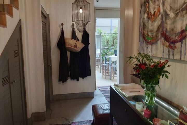 Hotel 3 of 65