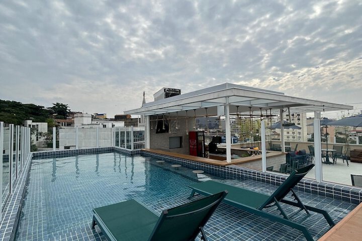 Pool 84 of 183