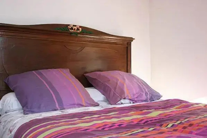 Room 4 of 10