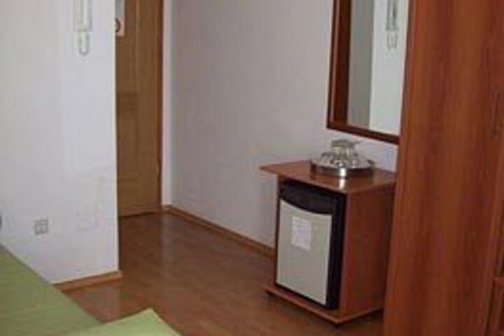 Room 44 of 51