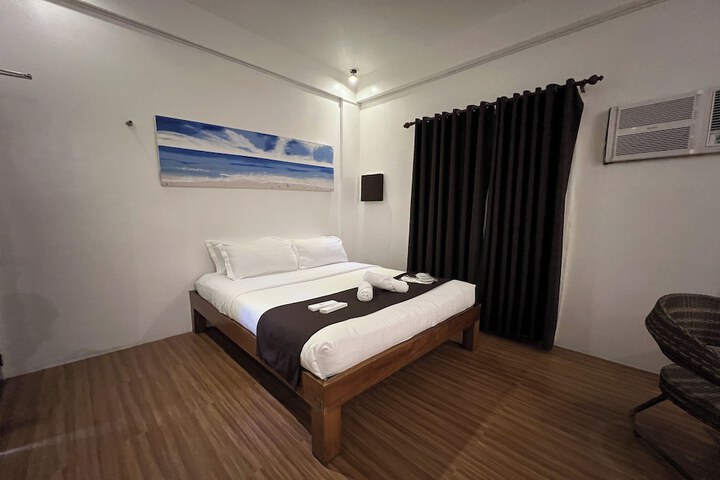 Room 32 of 89