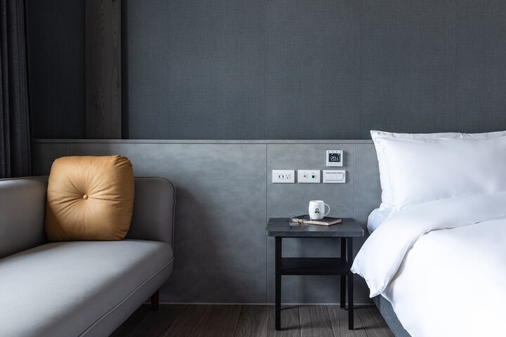 Room 42 of 68