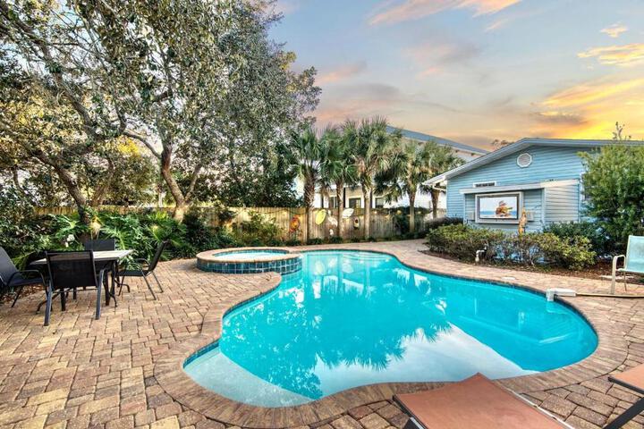 Heated Pool &  Spa 4min Walk To Beach - Zula Life in Destin, FL
