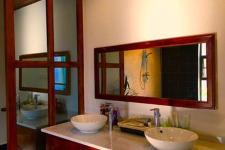 Room 4 of 23