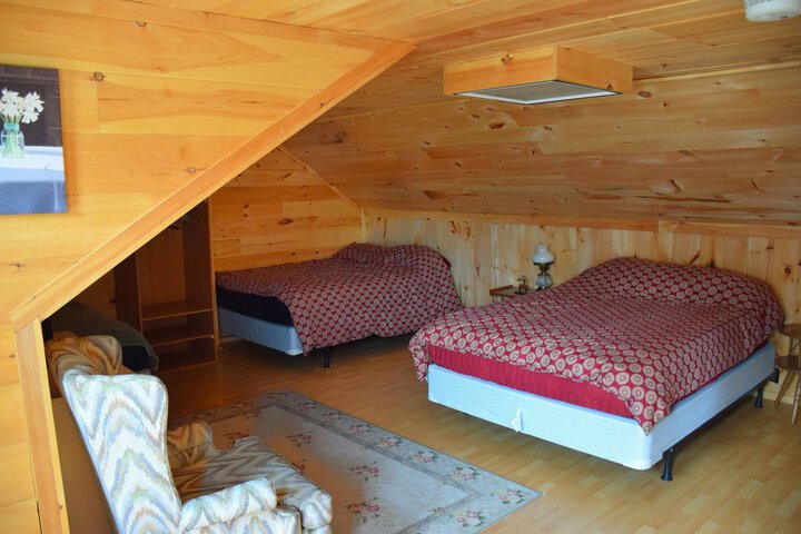 Room 9 of 48