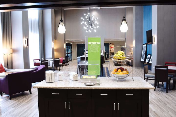 Breakfast area
