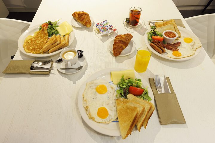 Breakfast/Coffee Service 65 of 74