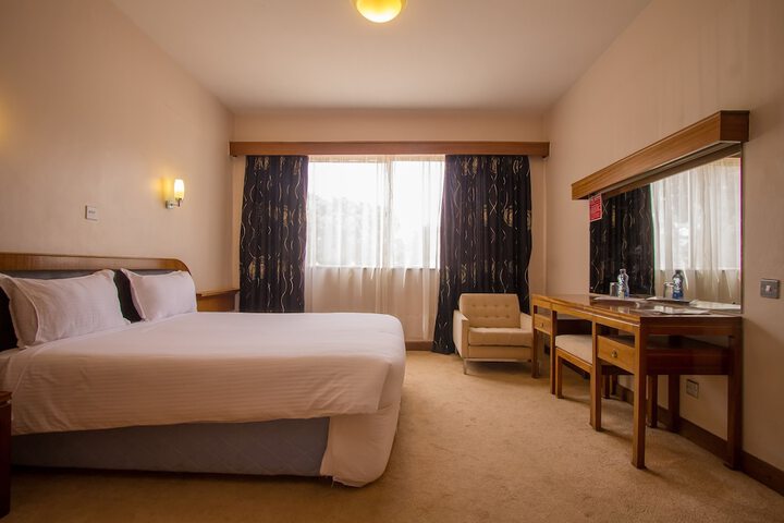 Room 12 of 46