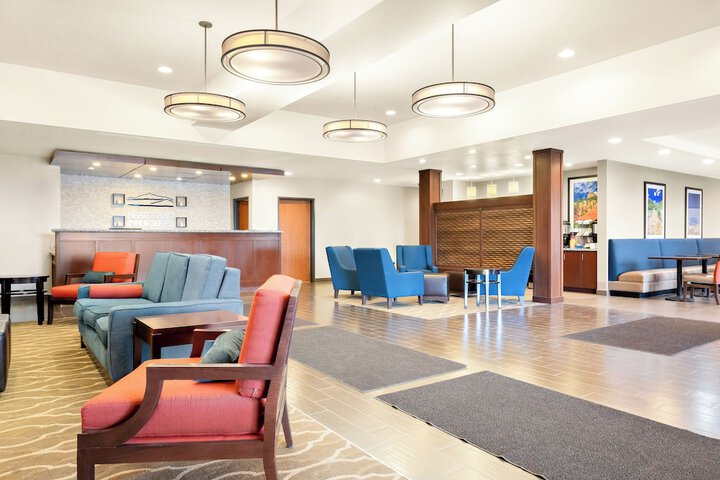 Hotel Interior 5 of 33