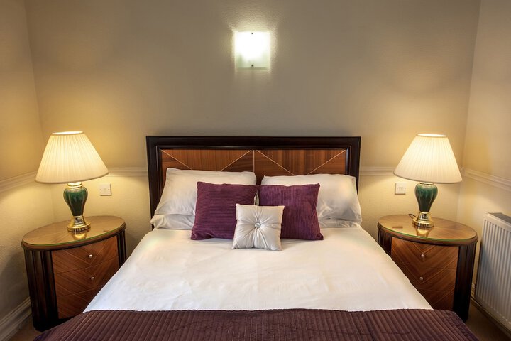 Room 4 of 57
