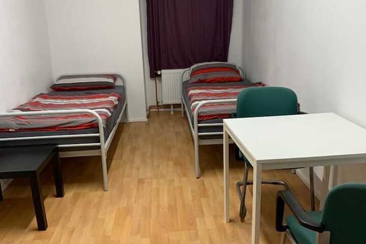 Room 8 of 29
