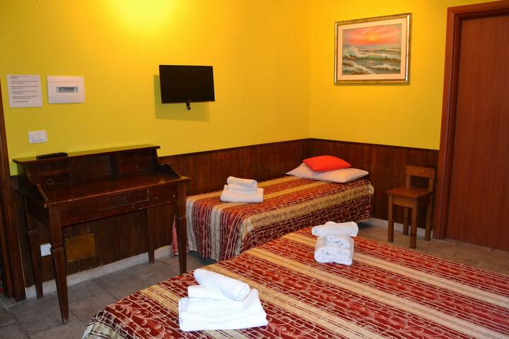 Room 15 of 41