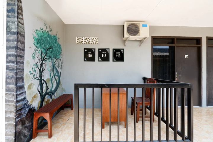Oyo Life 1600 Griya Kangen