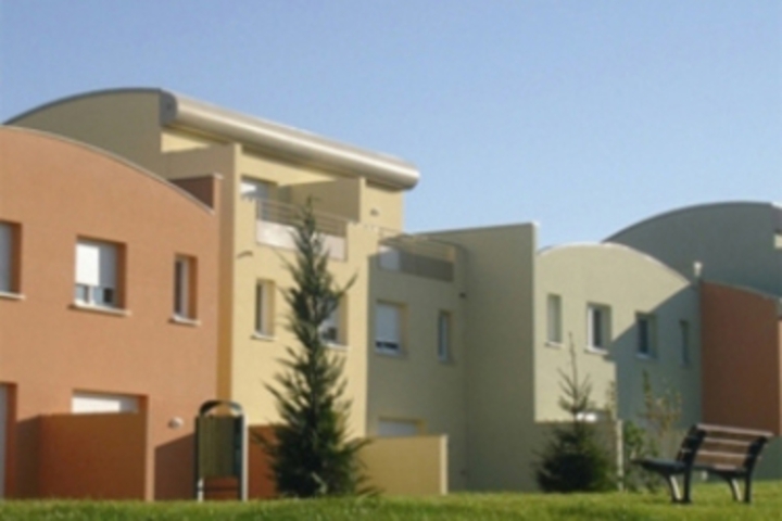 PARK & SUITES VILLAGE MONTEVRAIN