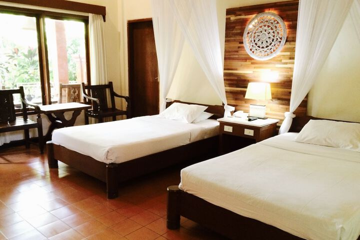 Room 4 of 53
