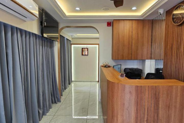 Hotel Deluxe Inn