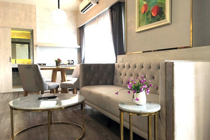 Room 42 of 150