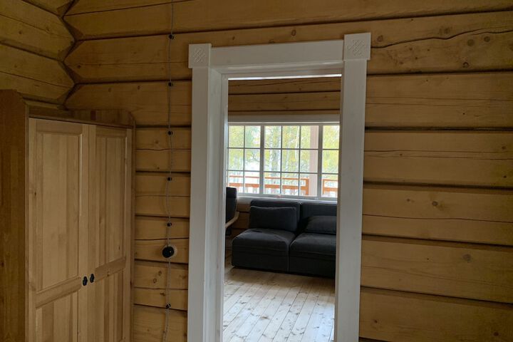 Room 44 of 90