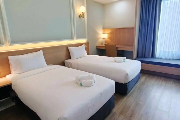 Room 5 of 29