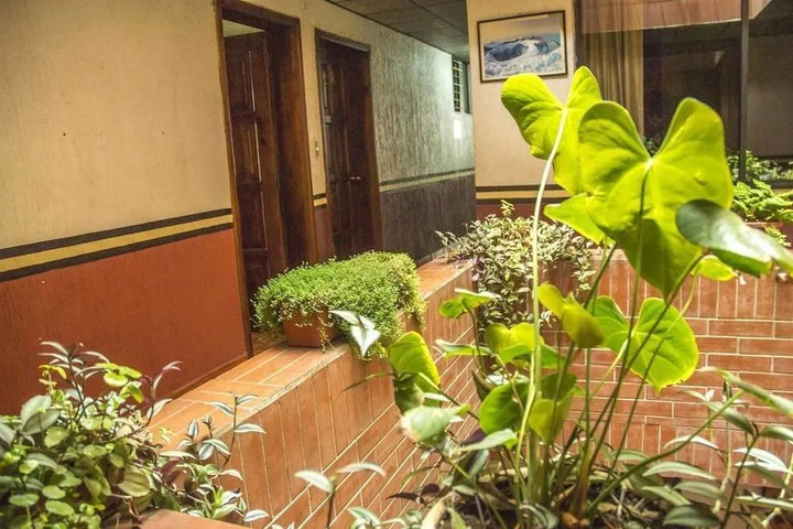 Hotel Flores Los Ponchos