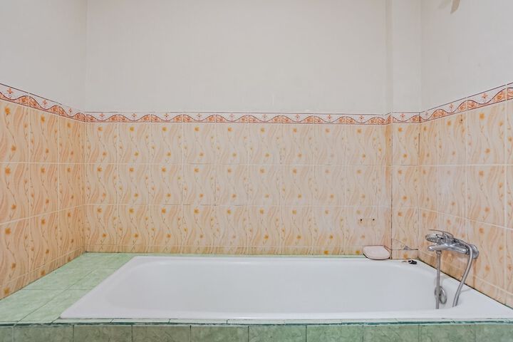 Room 28 of 36