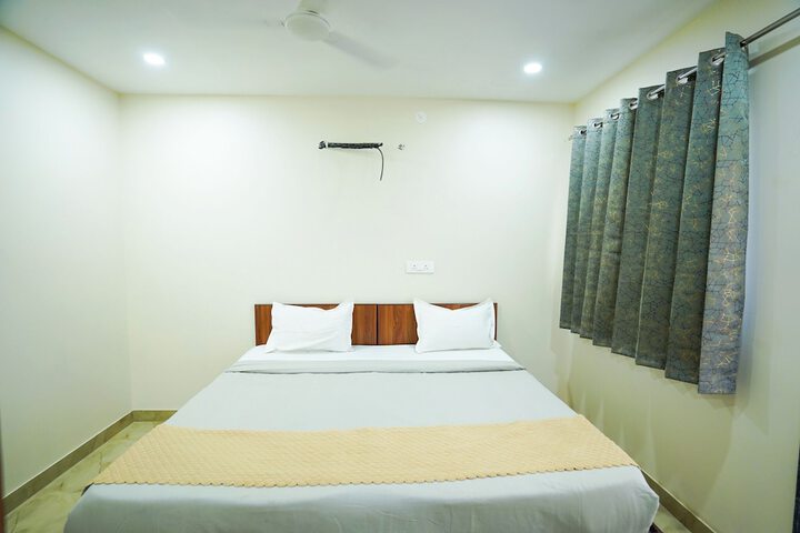 Room 56 of 77