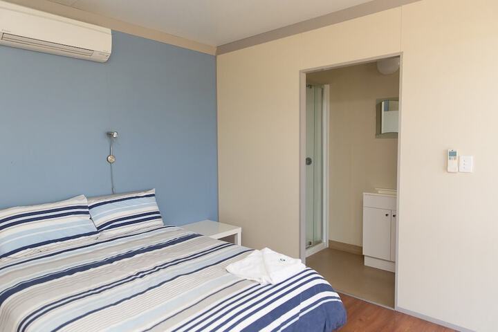Room 3 of 12