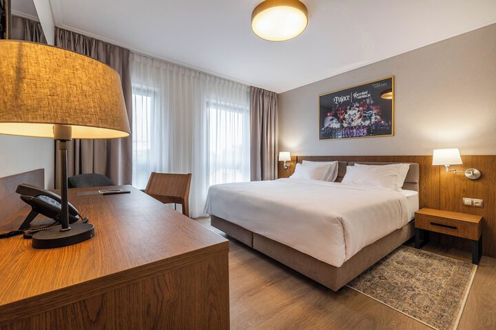 Room 3 of 24