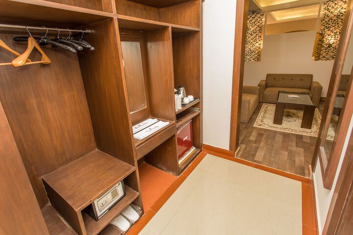 Room 19 of 110