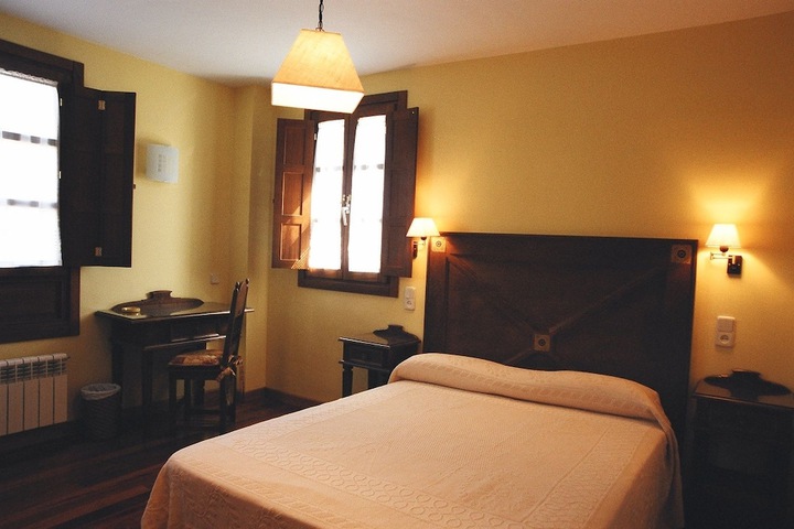 Room 10 of 36