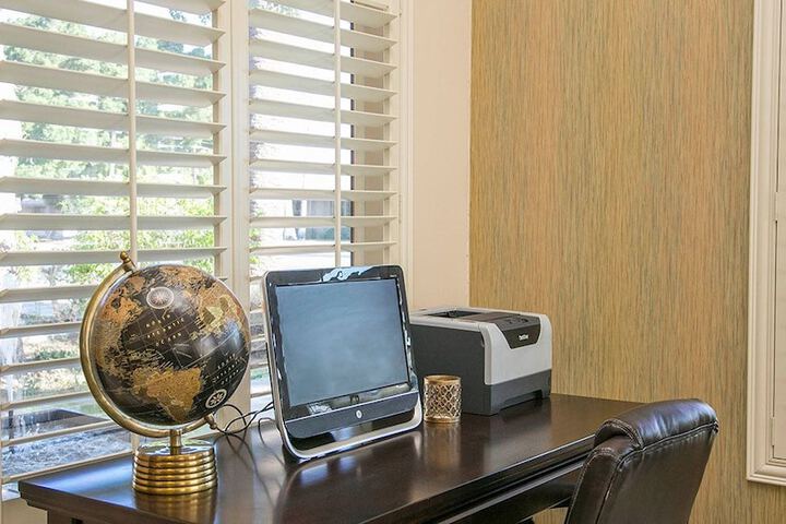 Concierge desk