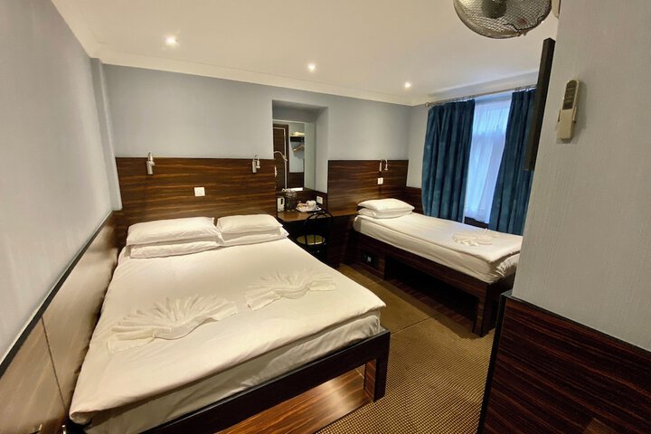 Room 35 of 67