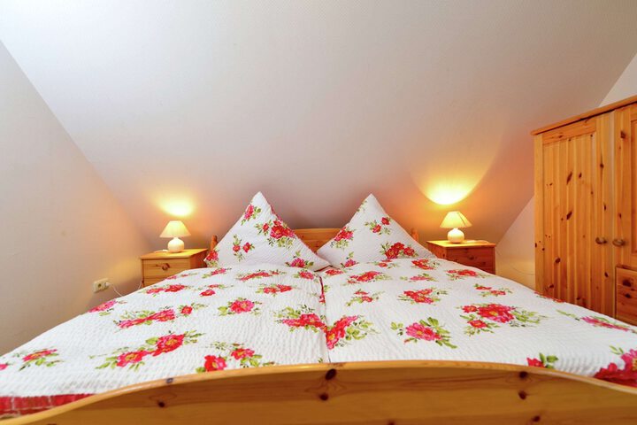 Room 5 of 40