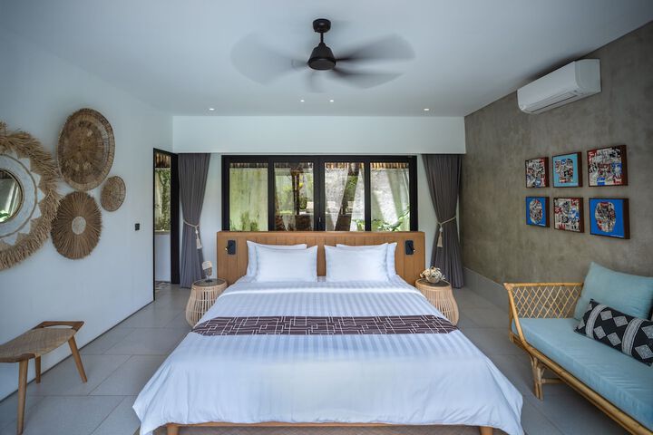 Room 3 of 23