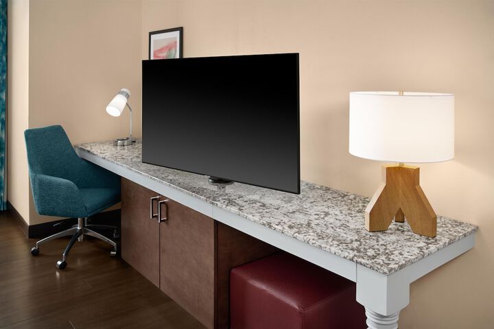 Room 8 of 43