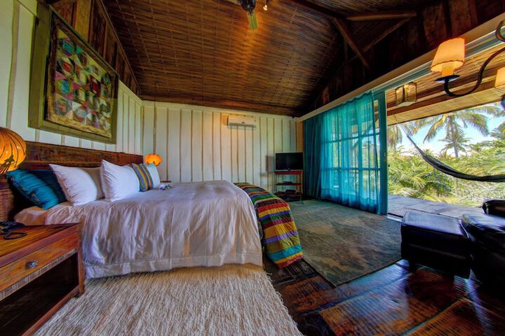 Room 2 of 38