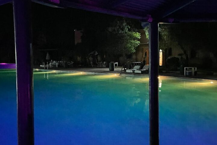 Pool 33 of 49