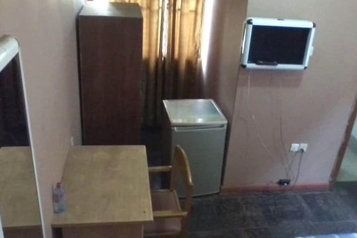 Room 11 of 29