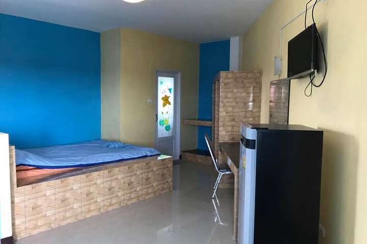 Room 32 of 41