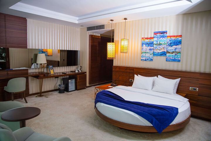 Room 14 of 57