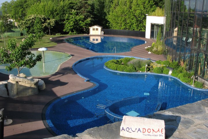 Hotel with Pool