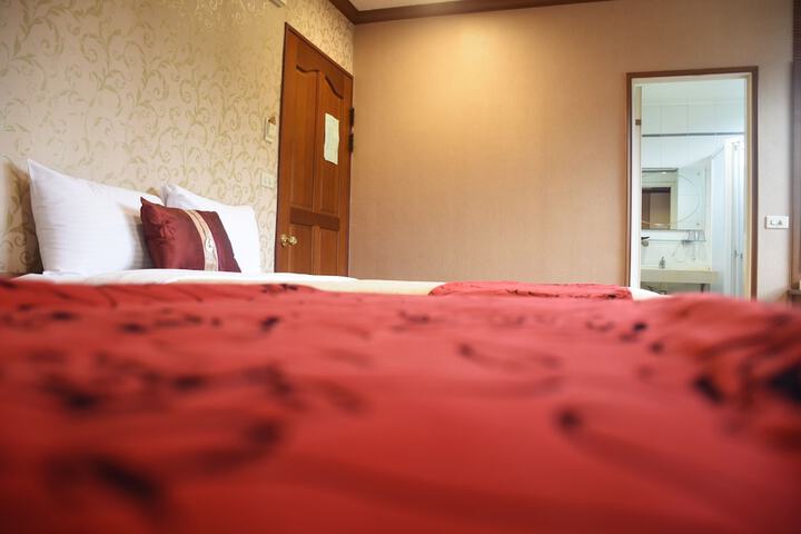 Room 17 of 54